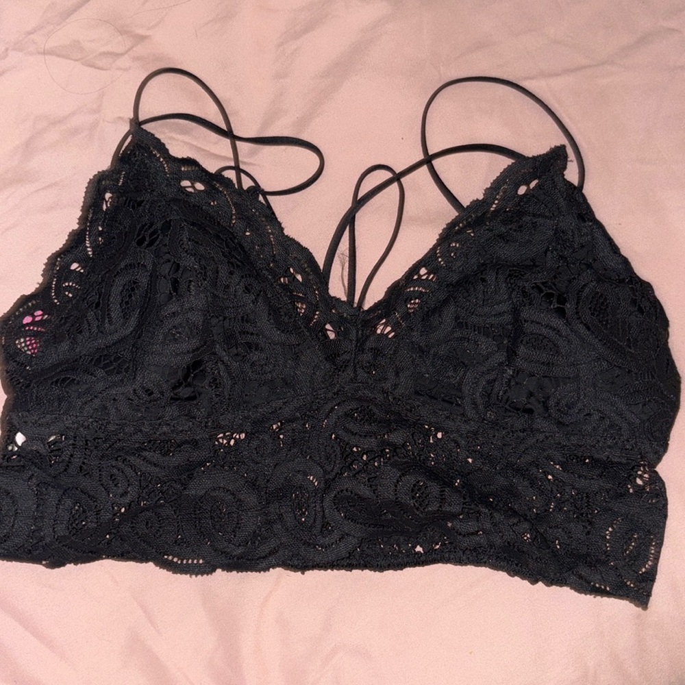 Never Worn!
Black lace Bralette
PINK